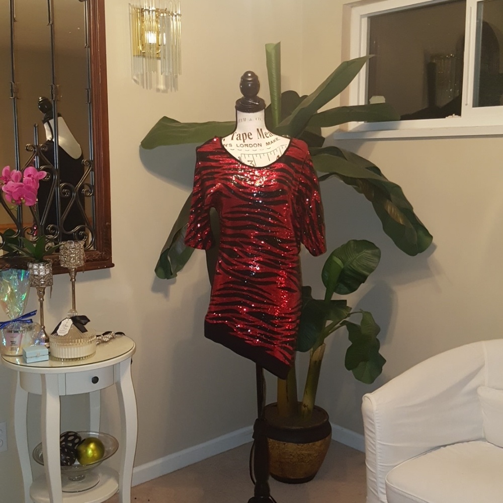 Asymmetrical Sequin Red & Black Zebra Print Top - image 6